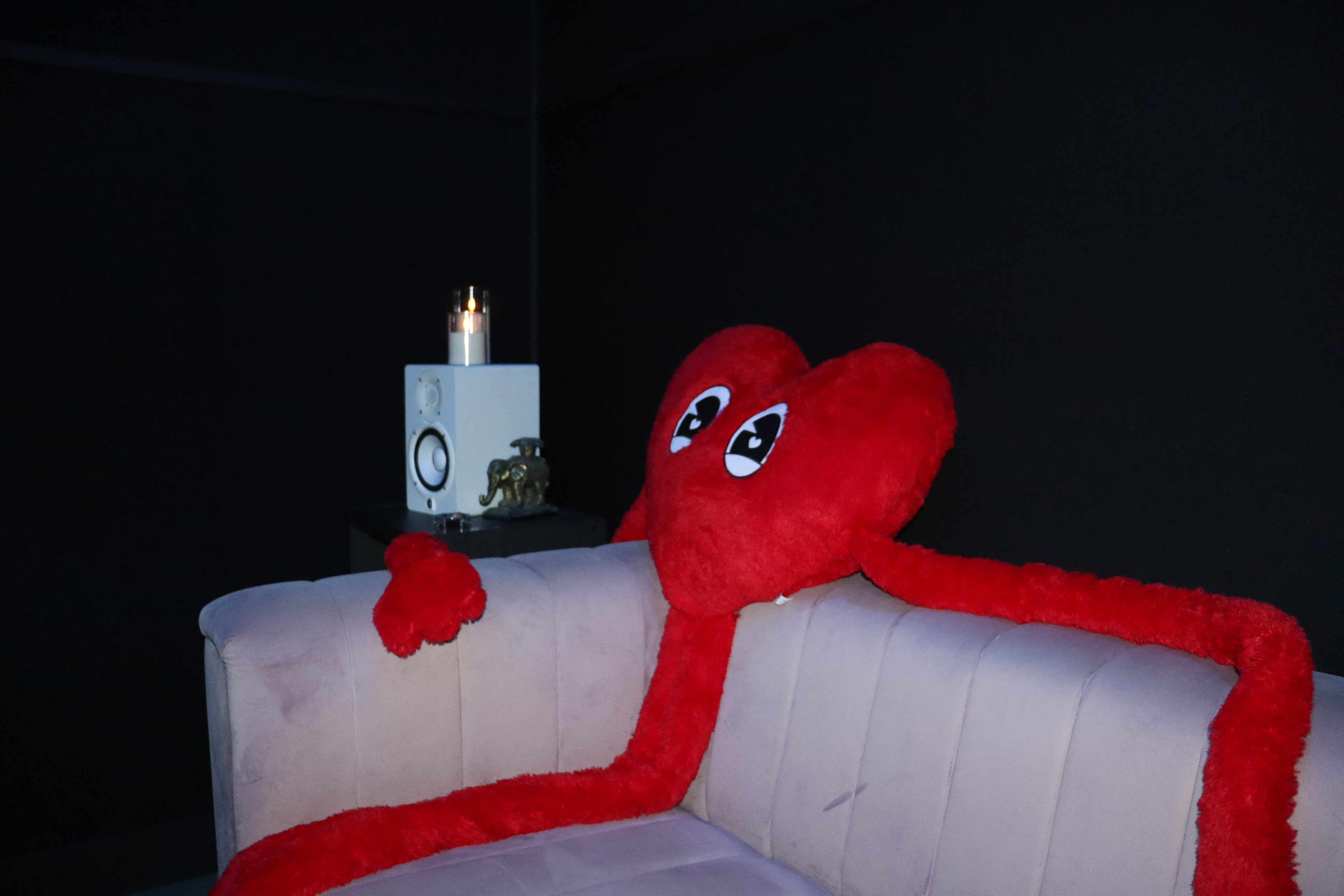 Krome Studios - A Room