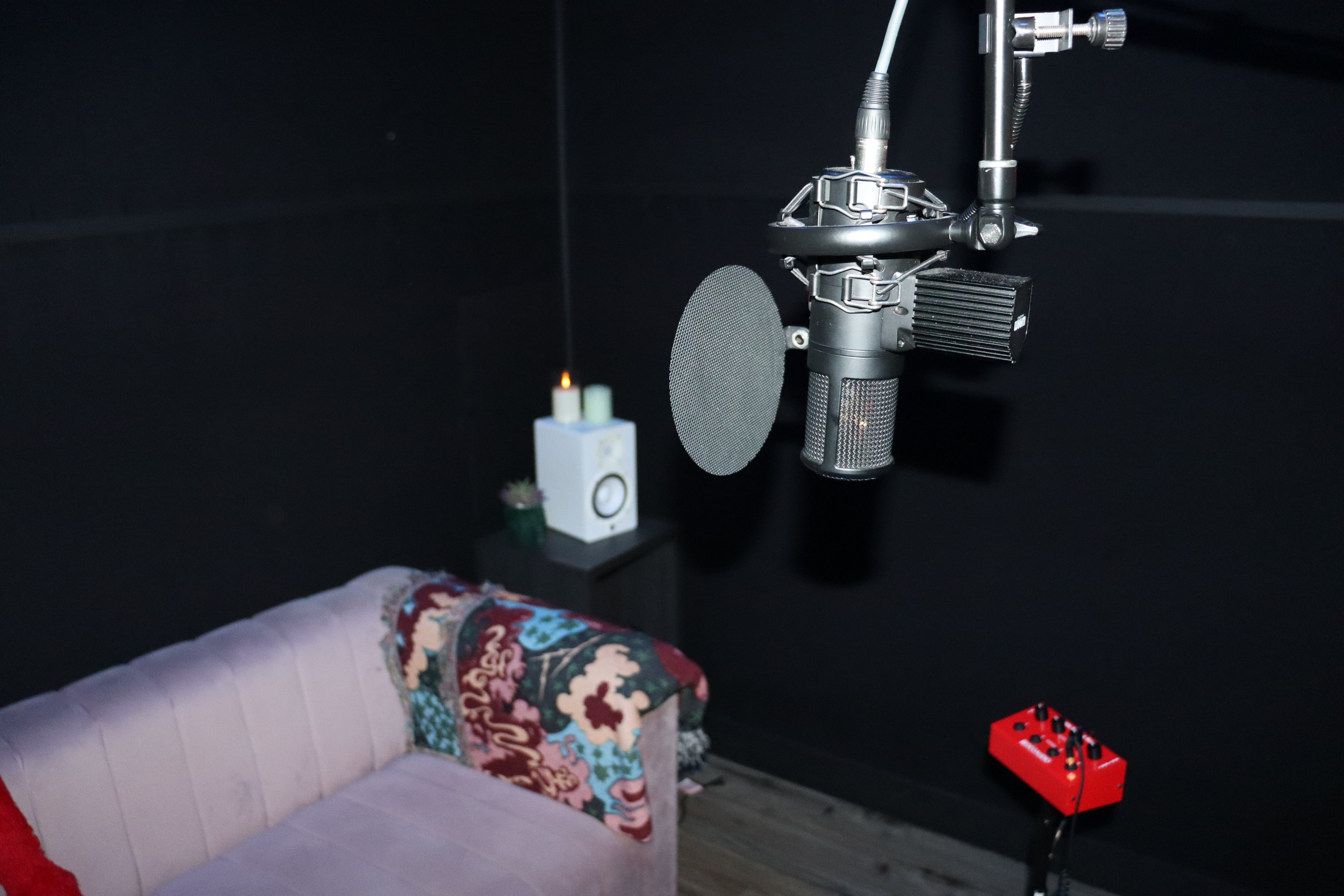 Krome Studios - A Room